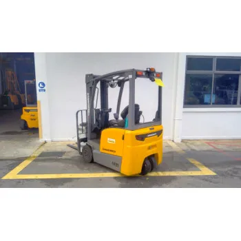 EFG 216 Electric Three-Wheel Counterbalance Truck