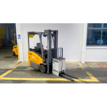 EFG 216 Electric Three-Wheel Counterbalance Truck